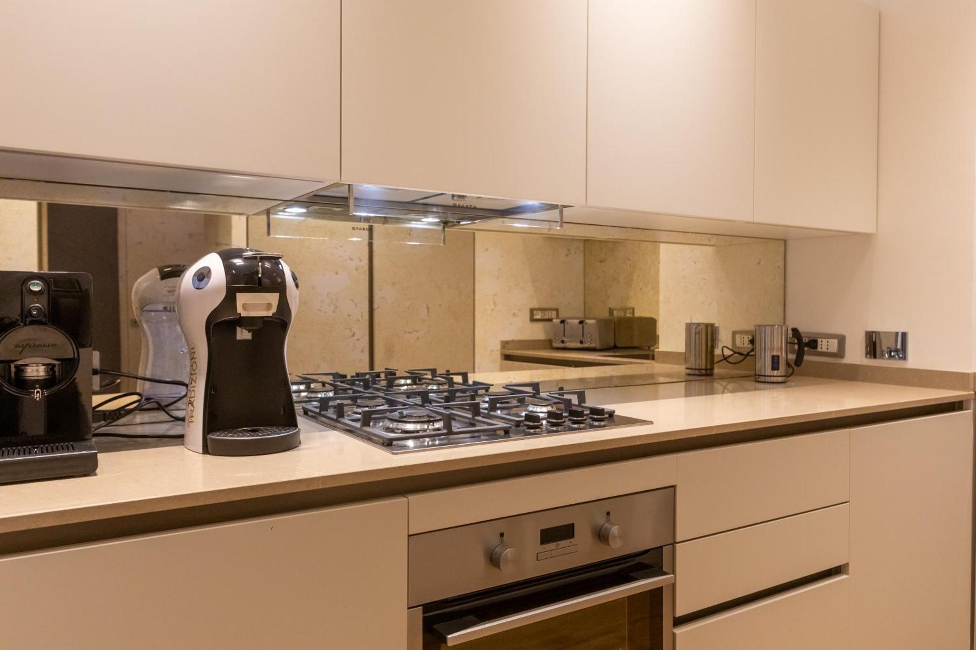 Fontana Di Trevi Roma Luxury Suite 外观 照片